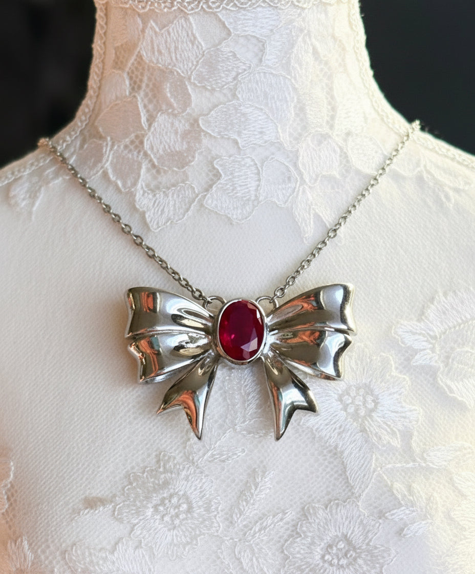 Jazmyn Bow Pendant Set