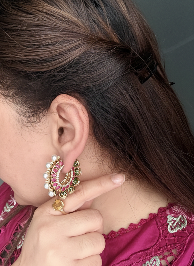 Gulnaar Kundan Hoops